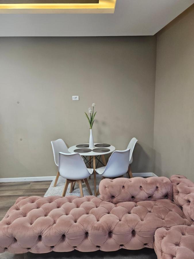 Laci Lak Premium Apartment Oradea Extérieur photo